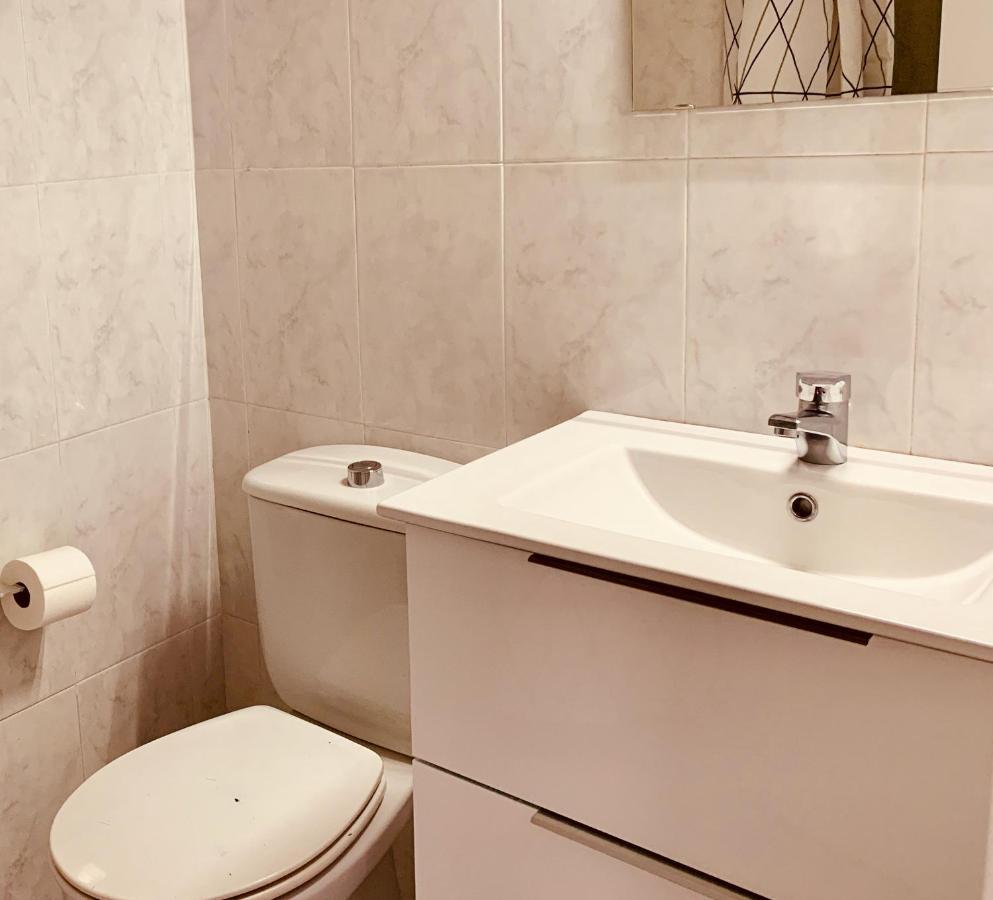 A&F Comfort Modern House Vecindario  Luaran gambar